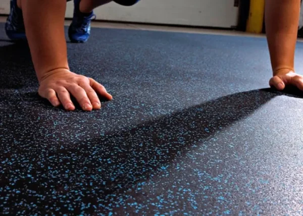Piso Gimnasio Caucho Epdm Azul/Negro Puzzle 1 m ancho  x 1 mt largo x 6 mm espesor. - Imagen 4