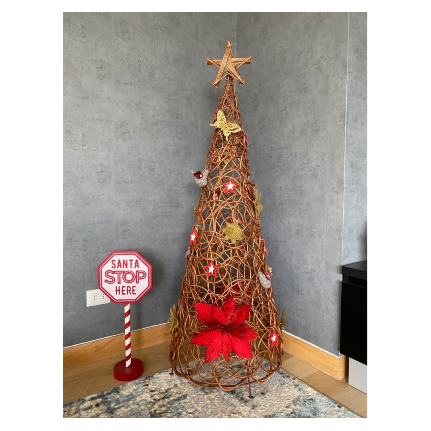 Árbol De Navidad De Mimbre 210 Cm De Alto - Imagen 3